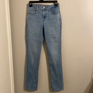 Levi Light Wash Mid-Rise Skinny (Size 6)